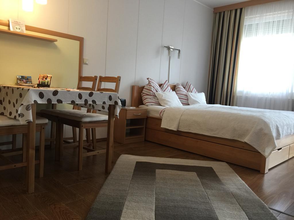 Atmoszfera Apartman Sarvar Exterior photo